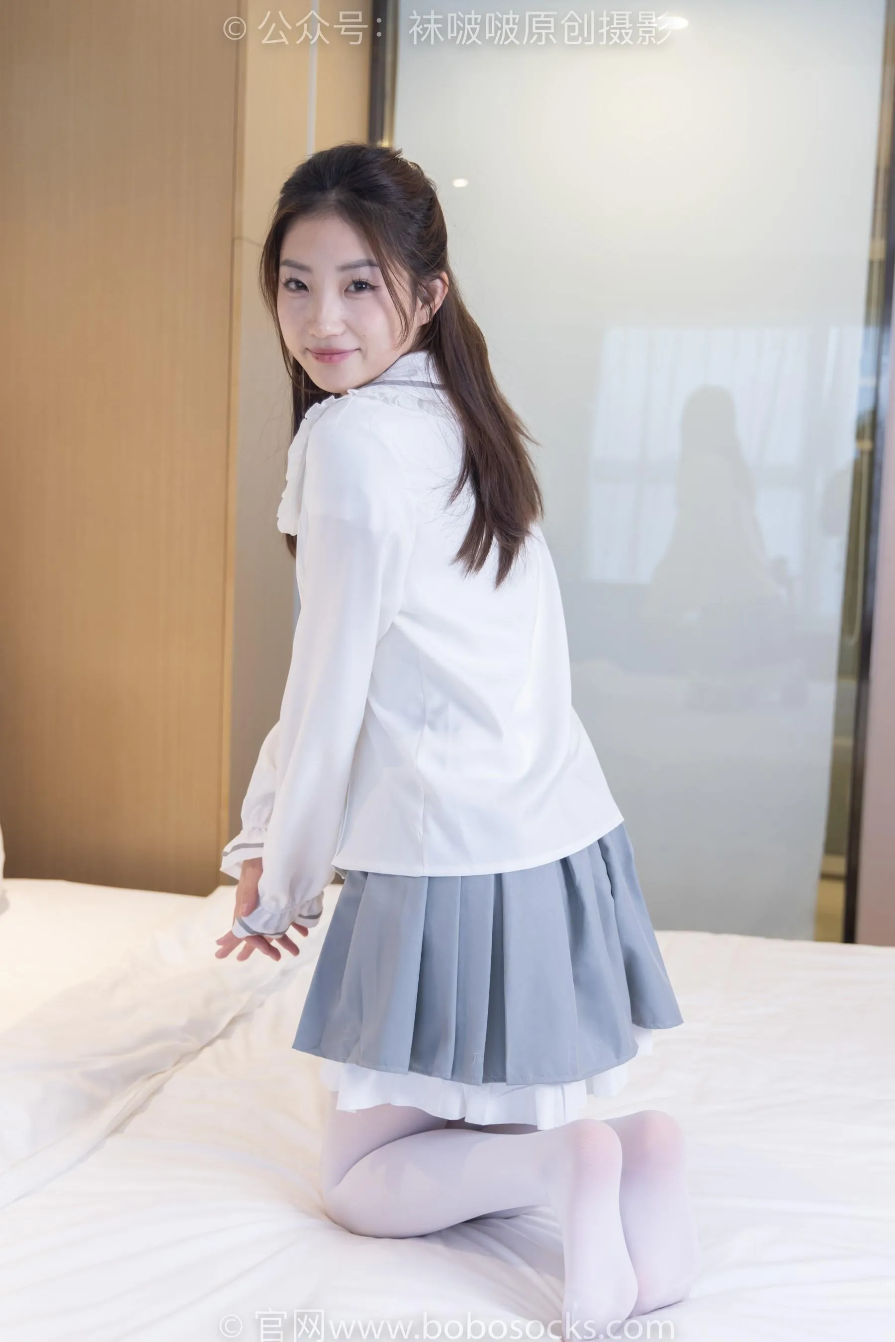 [BoBoSocks袜啵啵]NO.211 小沫-高跟鞋、厚白丝[23] [53P]插图9